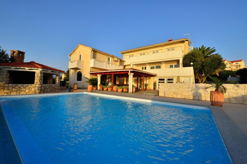 Villa Jurac Povljana Luaran gambar